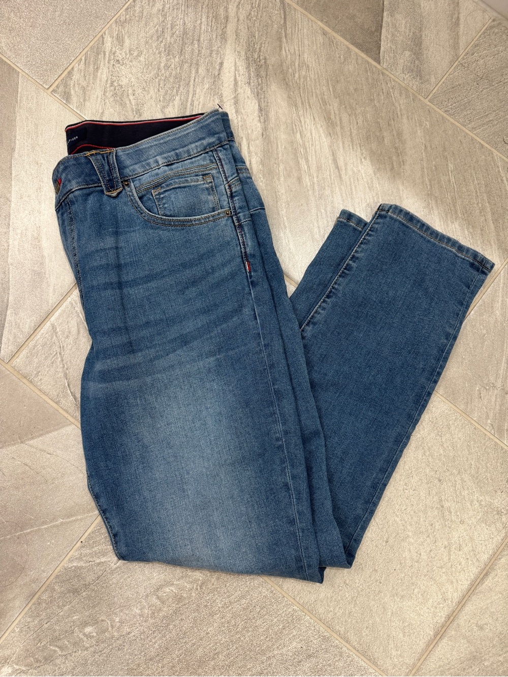Tommy Hilfiger Women’s Straight Medium Blue Jeans; feminine denim